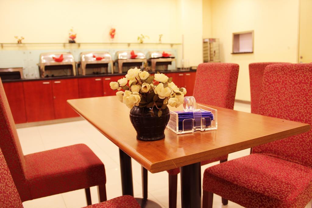 Hanting Express Qingdao South Chongqing Road 외부 사진